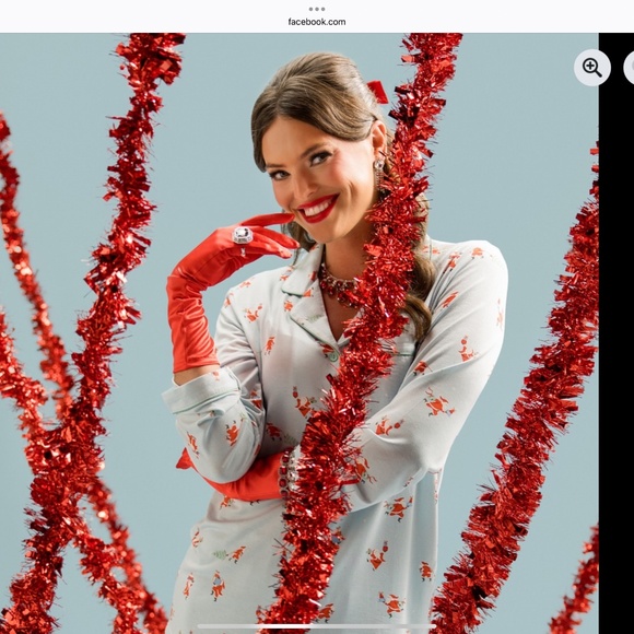 In My Sundays  Santa Express Long Sleeve and Pant  Pajama Set, size S, NWT, HTF - Picture 2 of 5